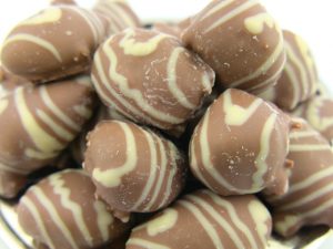 Schoko Erdbeer - Joghurt - Pralinen mit Cornflakes