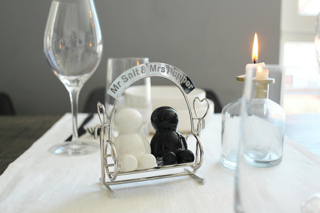 Salz - und Pfefferstreuer Mr Salt & Mrs Pepper