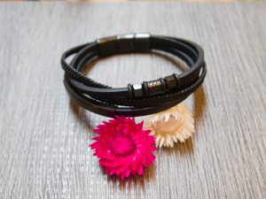 Leder mit Edelstahl